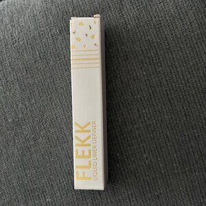 Flekk Liquid Liner Definer - NWT